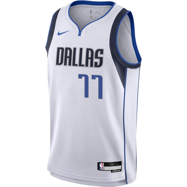 Nike Mavericks Doncic 77 Association Kids Jersey