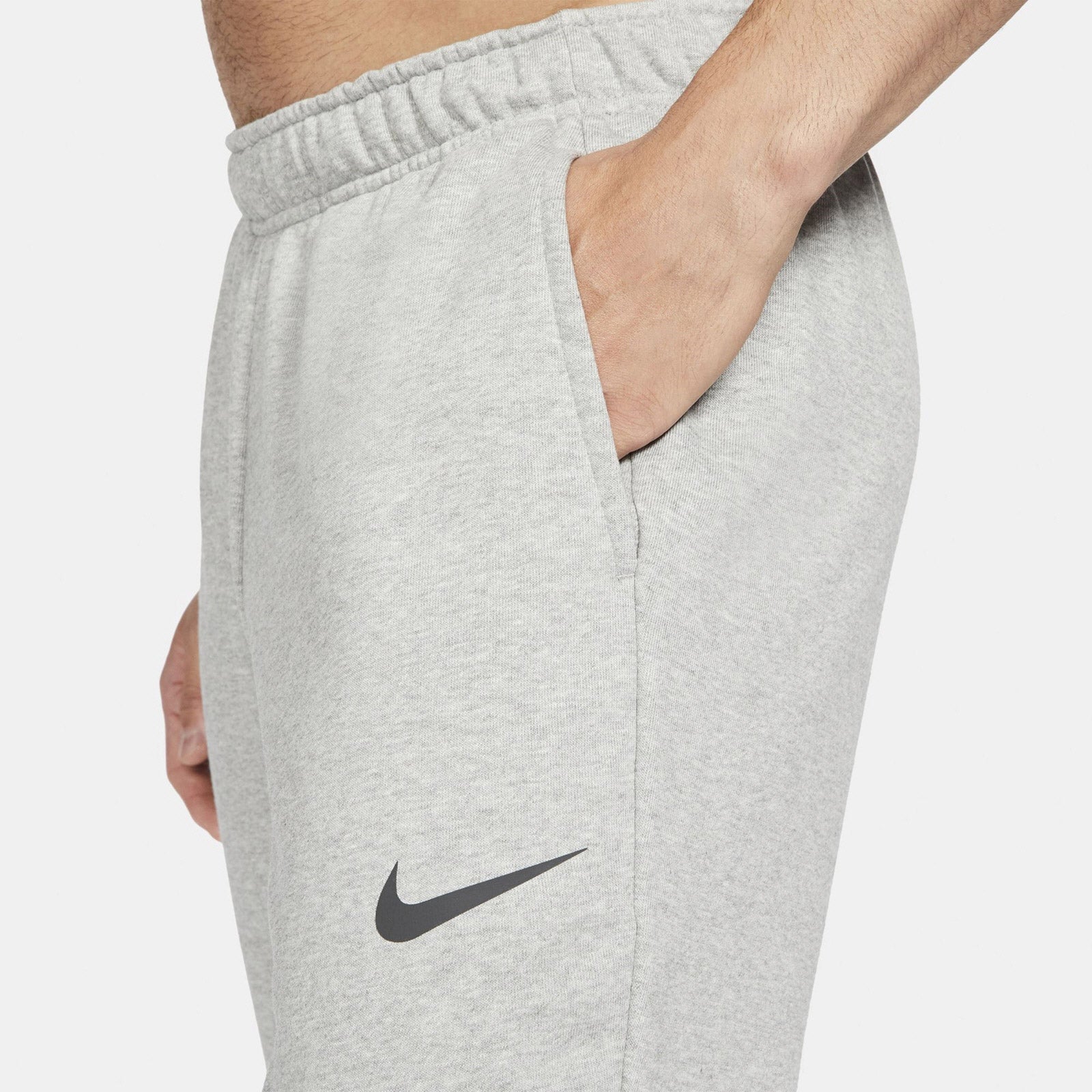 Nike mens tapered shorts online