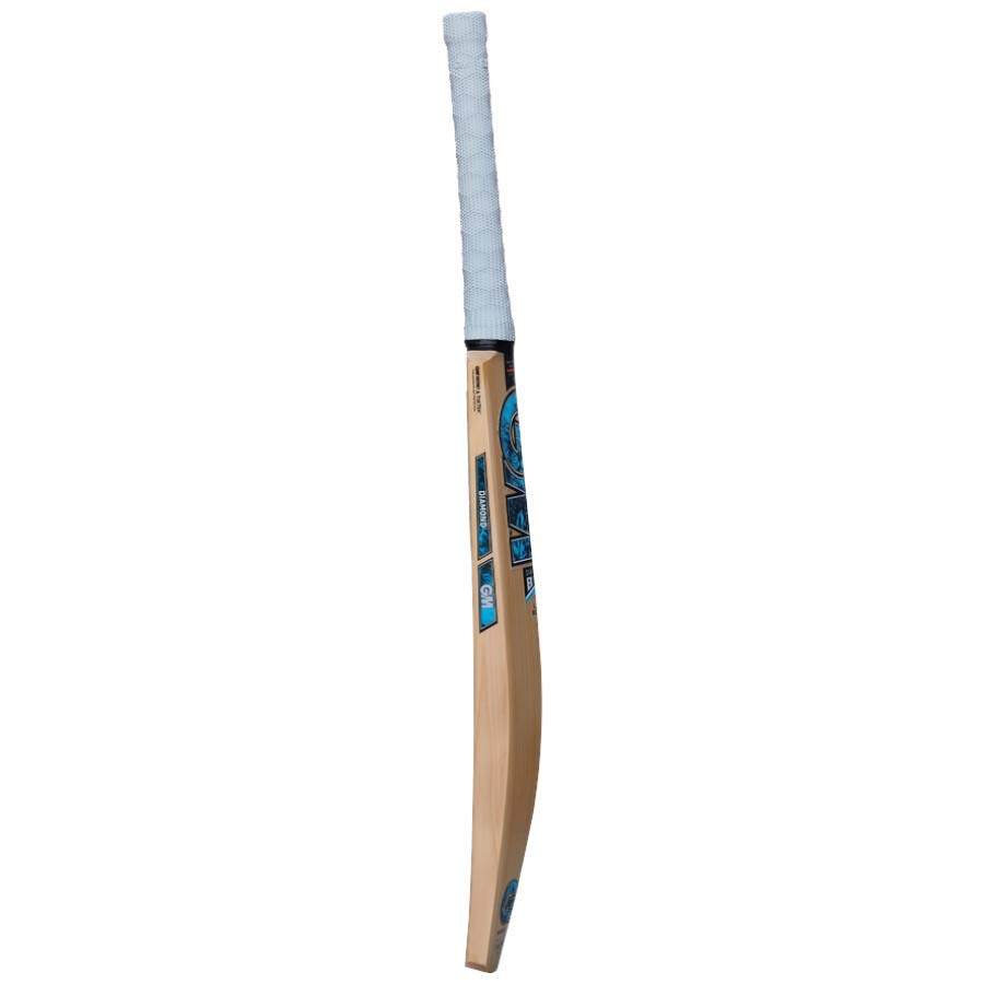 Gunn & Moore Diamond 202 Kashmir Willow Cricket Bat