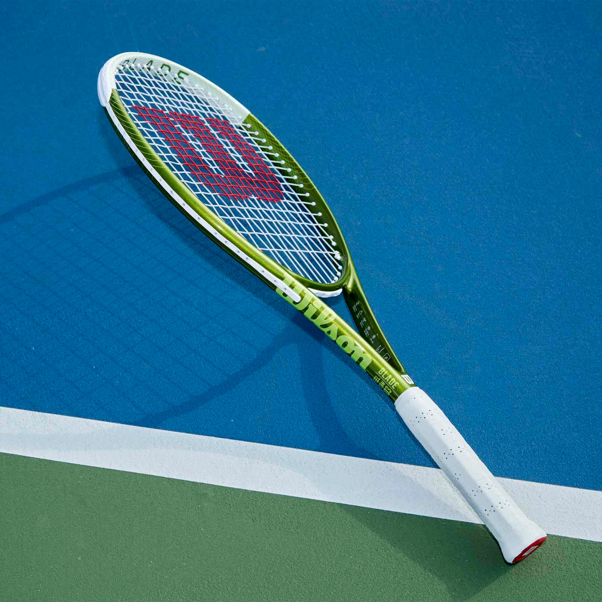 Wilson Blade Feel Team 103 Tennis Racket