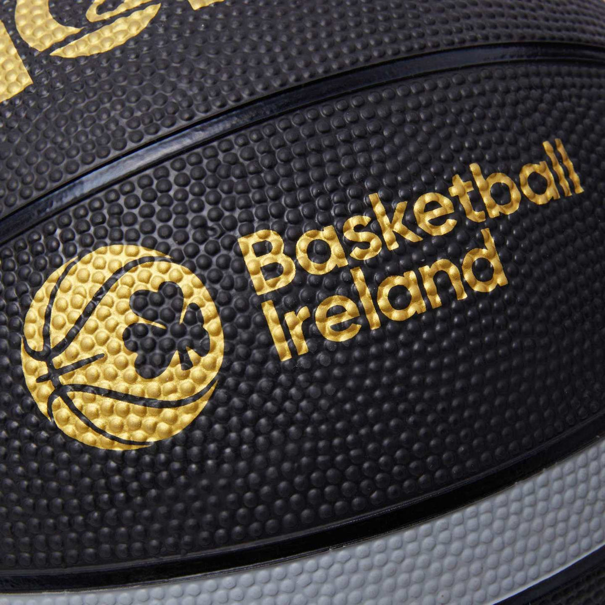 Molten Basketball Ireland Outdoor Basketball - Size 7