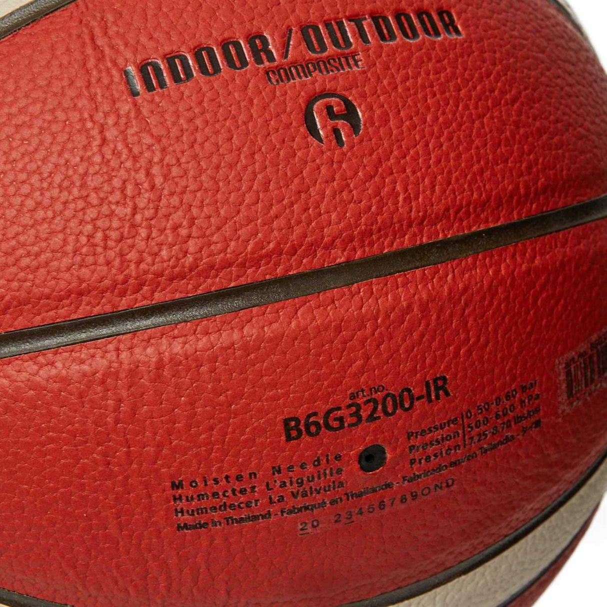 Molten Basketball Ireland Indoor/Outdoor Basketball - Size 6