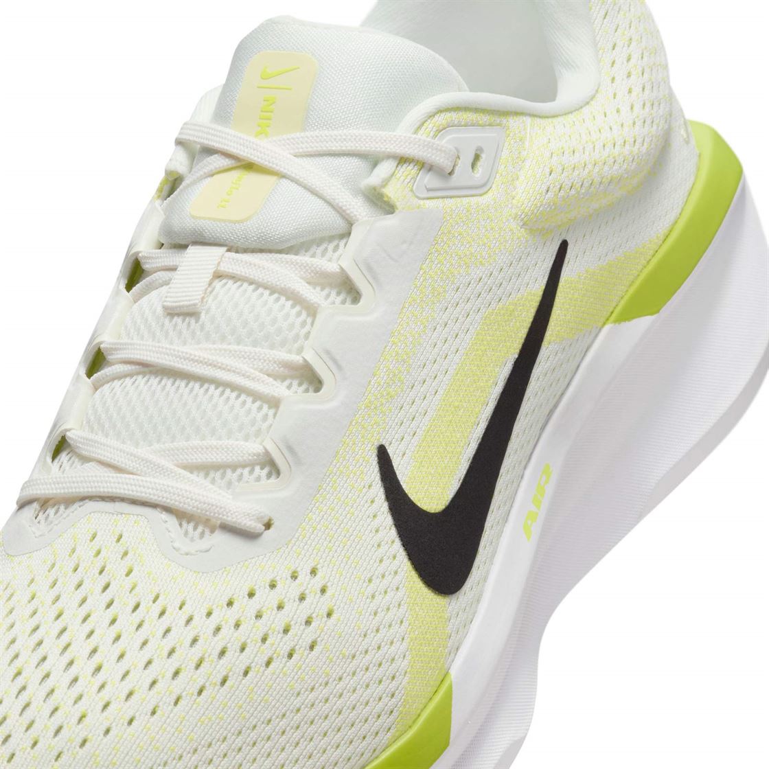 Nike Winflo 11 Mens Road Running Shoes