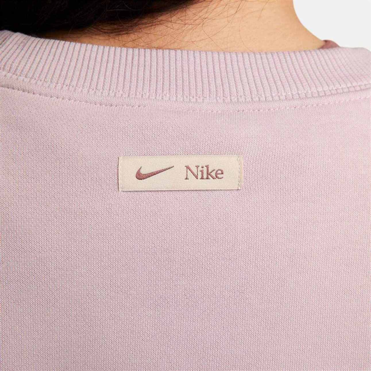 Nike Sportswear Phoenix Womens Oversized Fleece Logo Crew-Neck Sweatsh ...