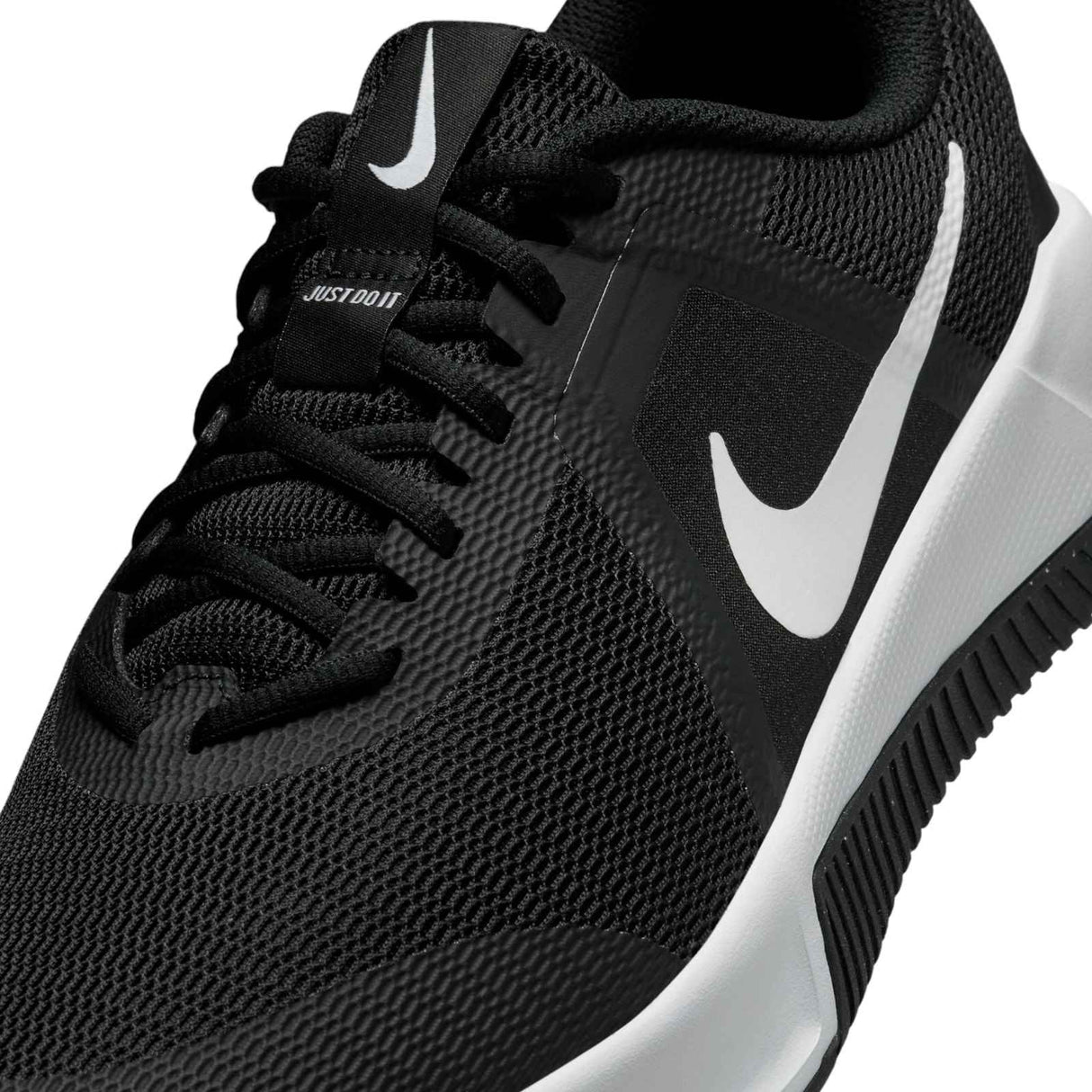 Nike MC Trainer 3 Mens Workout Shoes